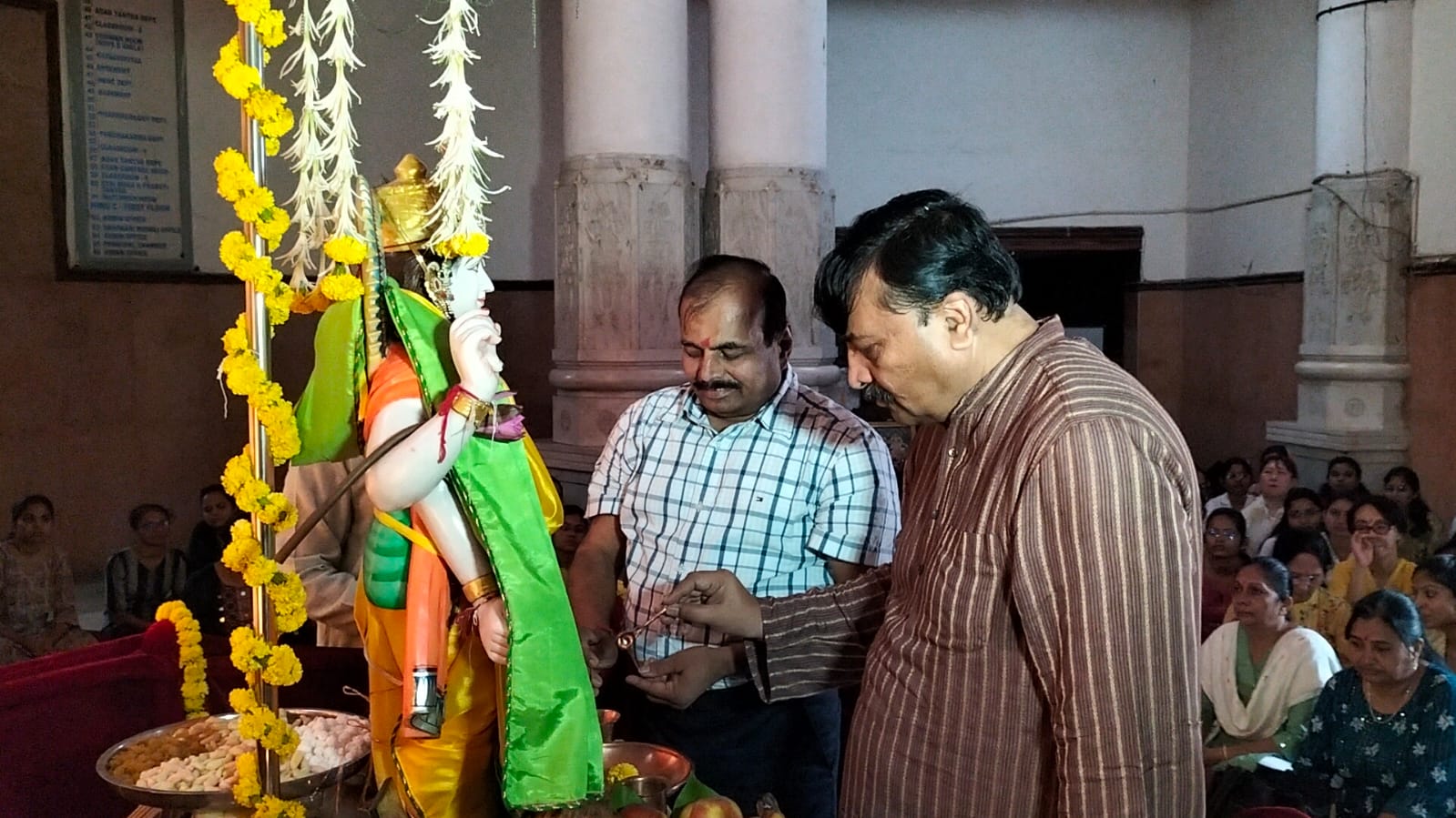 Ayurveda Day Celebration at ITRA Jamnagar. 8th Ayurveda Day AYURVEDA FOR ONE HEALTH Dhanvantri Poojan done by Hon. Director Prof. Anup Thakar.