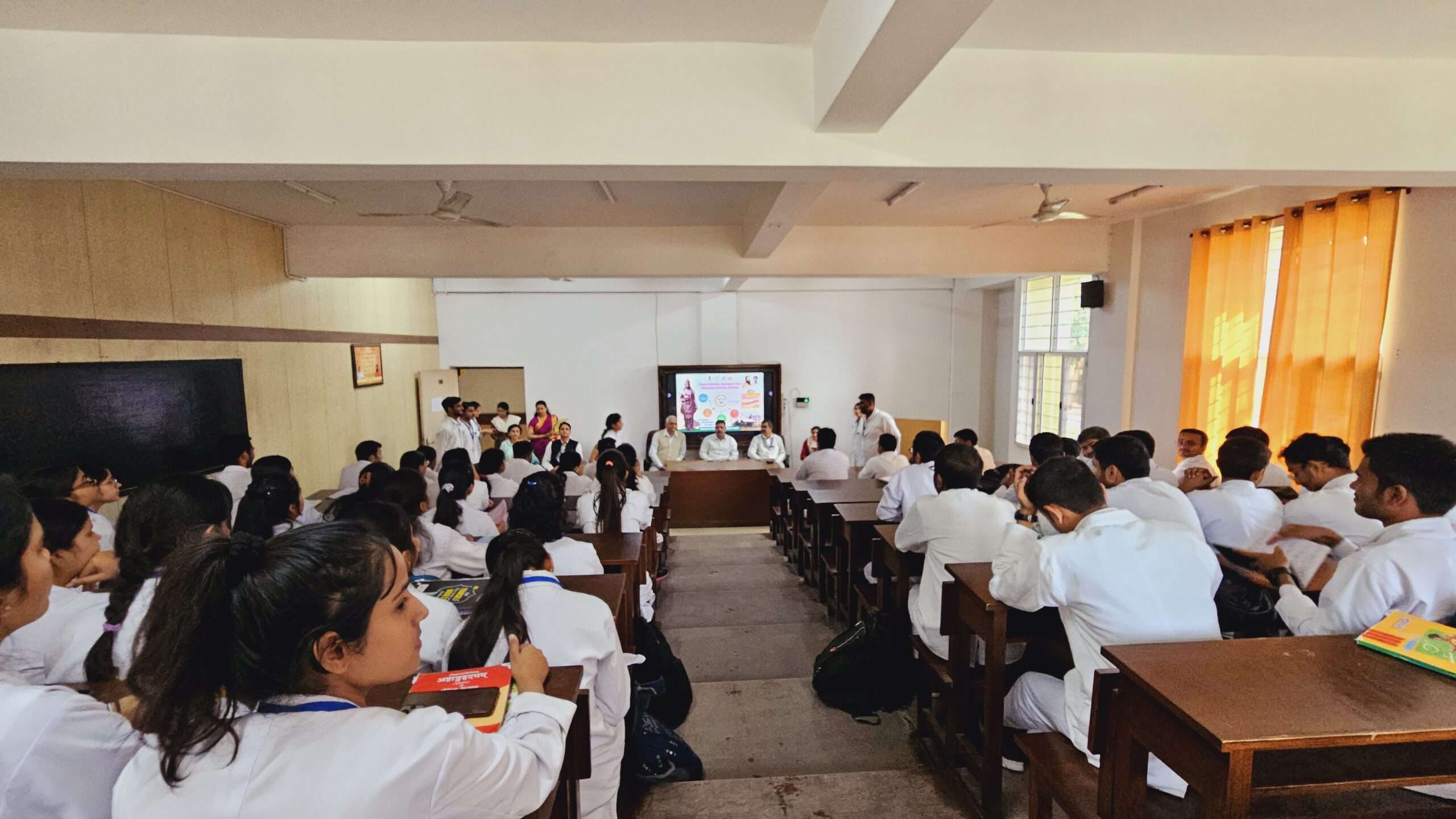 Debate competition organized on the occasion of 8th Ayurveda Day at Patanjali Bhartiya Ayurvigyan Evam Anusandhan Sansthan